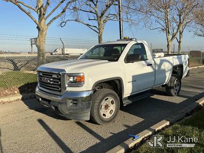 2015 GMC Sierra 2500HD Base Long Box 2WD Pickup Truck
