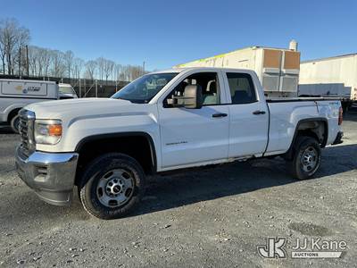 2015 GMC Sierra 2500HD 4X4 Extended-Cab Pickup Truck