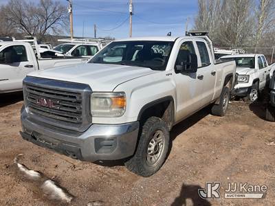 2016 GMC Sierra 2500HD 4x4 Extended-Cab Pickup Truck