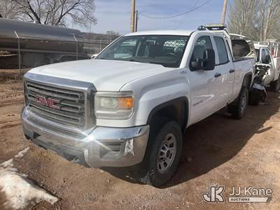 2016 GMC Sierra 2500HD 4x4 Extended-Cab Pickup Truck