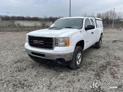 2013 GMC Sierra 2500HD 4x4 Extended-Cab Pickup Truck