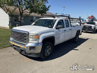 2015 GMC Sierra 2500HD Extended-Cab Pickup Truck