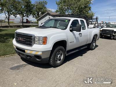 2013 GMC Sierra 2500HD Extended-Cab Pickup Truck