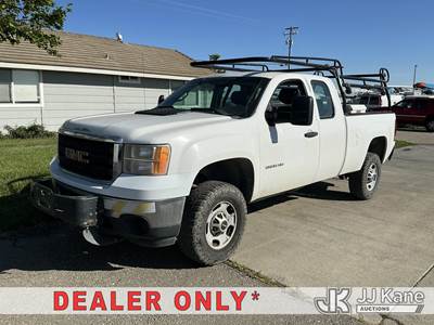 2012 GMC Sierra 2500HD Extended-Cab Pickup Truck