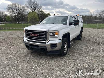 2015 GMC Sierra 2500HD Extended-Cab Pickup Truck