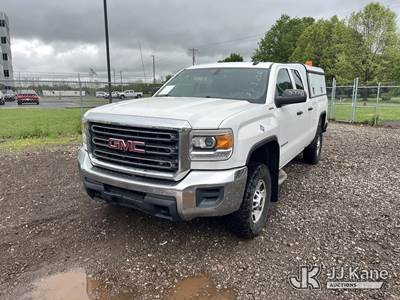 2016 GMC Sierra 2500HD 4x4 Extended-Cab Pickup Truck