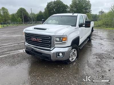 2018 GMC Sierra 2500HD 4x4 Crew-Cab Pickup Truck