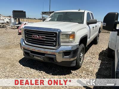 2015 GMC Sierra 2500HD Extended-Cab Pickup Truck
