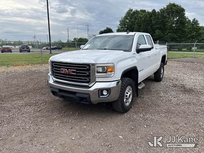 2015 GMC Sierra 2500HD 4x4 Extended-Cab Pickup Truck