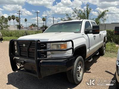 2016 GMC Sierra 2500HD 4x4 Crew-Cab Pickup Truck