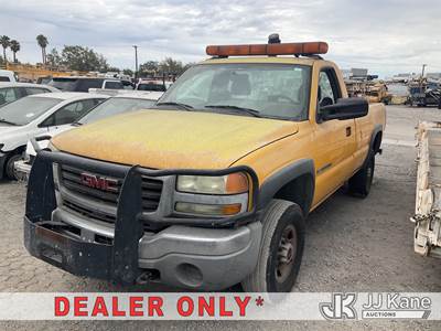 2005 GMC Sierra 2500HD Pickup Truck
