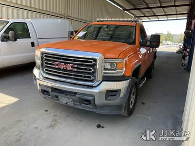 2017 GMC Sierra 2500HD Base Long Box Pickup Truck
