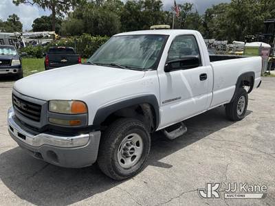 2006 GMC Sierra 2500HD Pickup Truck