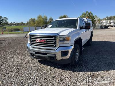 2015 GMC Sierra 2500HD Extended-Cab Pickup Truck