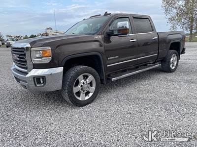 2016 GMC Sierra 2500HD 4x4 Crew-Cab Pickup Truck
