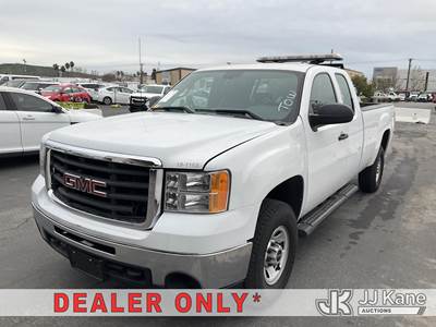 2010 GMC Sierra 3500HD Extended-Cab Pickup Truck