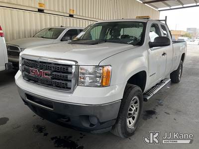 2011 GMC Sierra 3500HD Extended-Cab Pickup Truck