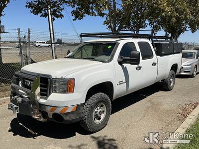 2009 GMC Sierra 3500HD Crew-Cab Pickup Truck