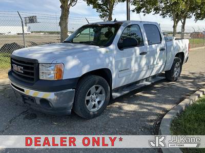 2013 GMC Sierra Crew-Cab Pickup Truck