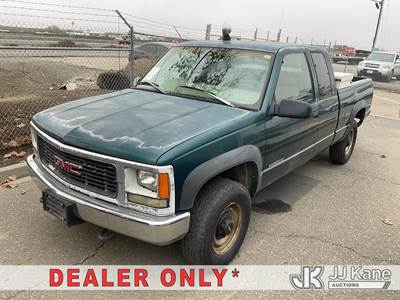 1998 GMC Sierra C/K 2500 Extended-Cab Pickup Truck
