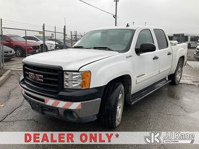 2013 GMC Sierra Hybrid Crew-Cab Pickup Truck