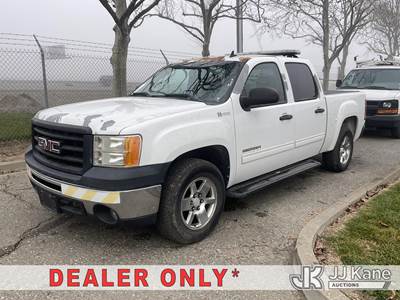 2013 GMC Sierra Hybrid Crew-Cab Pickup Truck
