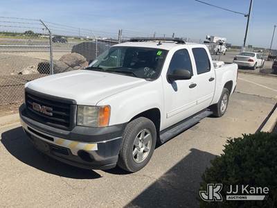 2013 GMC Sierra Hybrid Crew-Cab Pickup Truck
