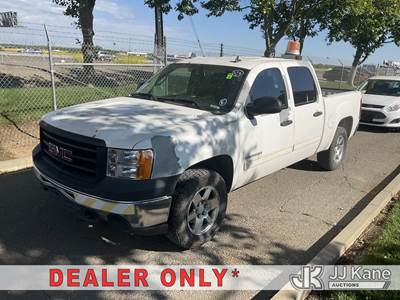 2013 GMC Sierra Hybrid Crew-Cab Pickup Truck