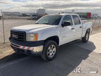 2013 GMC Sierra Hybrid Crew-Cab Pickup Truck