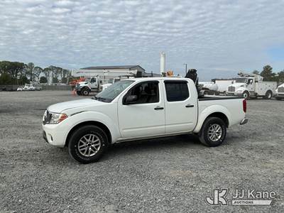 Nissan Frontier 4x4 Truck