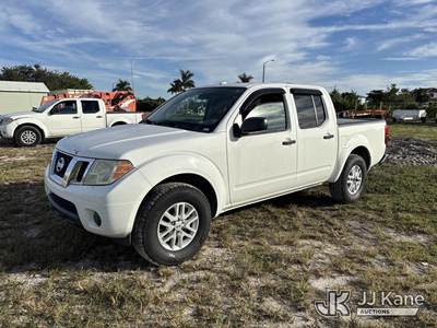 2016 Nissan Frontier 4x4 Crew-Cab Pickup Truck