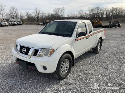 2015 Nissan Frontier 4x4 Extended-Cab Pickup Truck