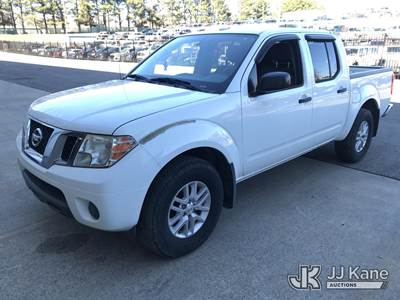 2017 Nissan Frontier 4x4 Crew-Cab Pickup Truck