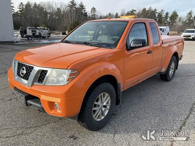 2015 Nissan Frontier 4x4 Extended-Cab Pickup Truck