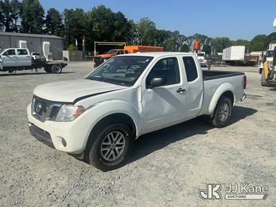 2017 Nissan Frontier 4x4 Extended-Cab Pickup Truck