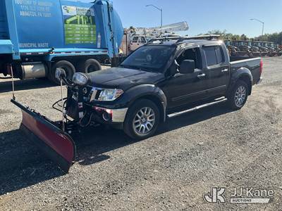 2011 Nissan Frontier 4x4 Crew-Cab Pickup Truck