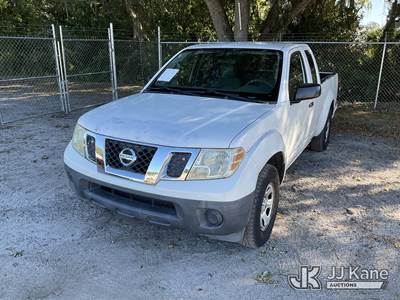 2015 Nissan Frontier Extended-Cab Pickup Truck