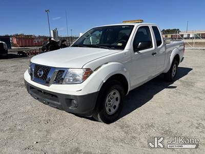 2017 Nissan Frontier Extended-Cab Pickup Truck