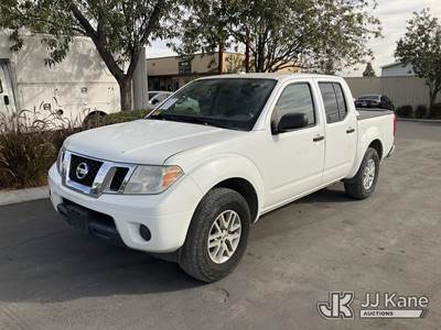 2016 Nissan Frontier Crew-Cab Pickup Truck