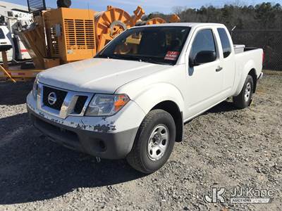 2017 Nissan Frontier Extended-Cab Pickup Truck