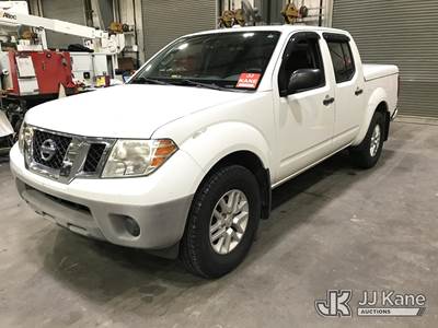 2017 Nissan Frontier Crew-Cab Pickup Truck