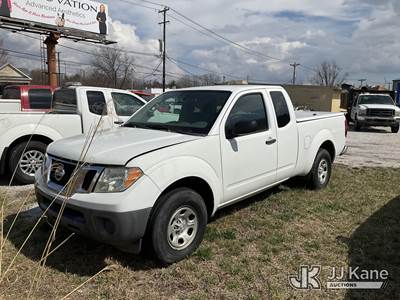 2015 Nissan Frontier Extended-Cab Pickup Truck