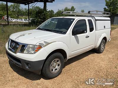 2017 Nissan Frontier Extended-Cab Pickup Truck