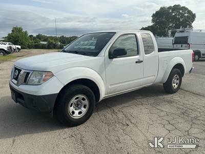 2014 Nissan Frontier Extended-Cab Pickup Truck