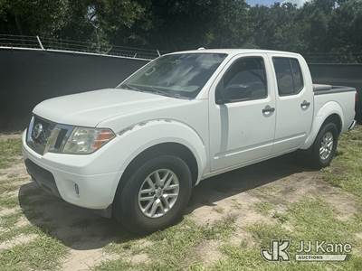 2017 Nissan Frontier Crew-Cab Pickup Truck