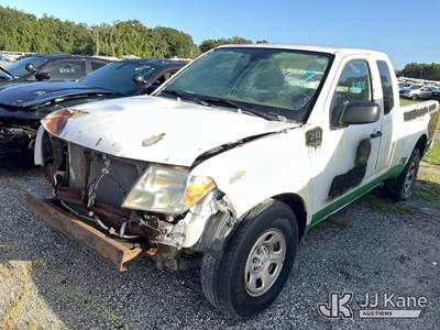 2010 Nissan Frontier Extended-Cab Pickup Truck