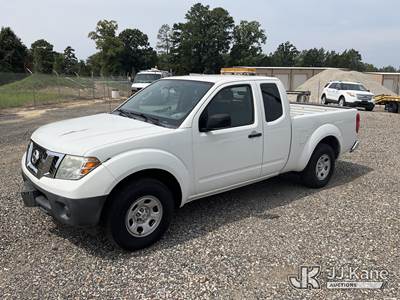 2016 Nissan Frontier Extended-Cab Pickup Truck