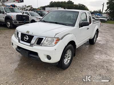 2017 Nissan Frontier Extended-Cab Pickup Truck