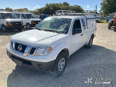 2017 Nissan Frontier Extended-Cab Pickup Truck