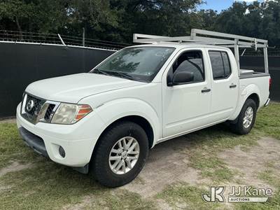 2016 Nissan Frontier Crew-Cab Pickup Truck